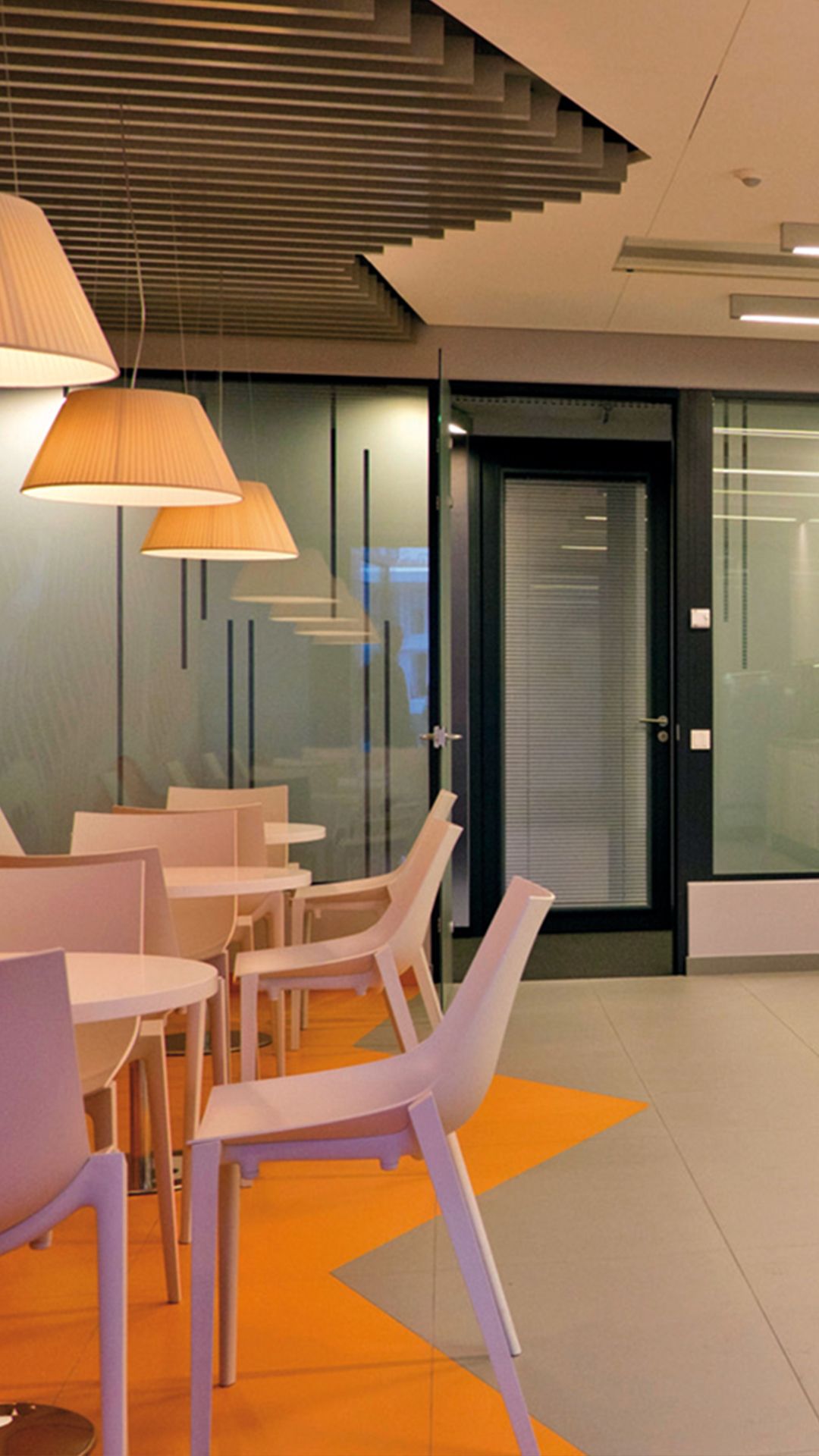 Kreativa - interior design for the Adidas office in Warsaw, dining room with kitchenette