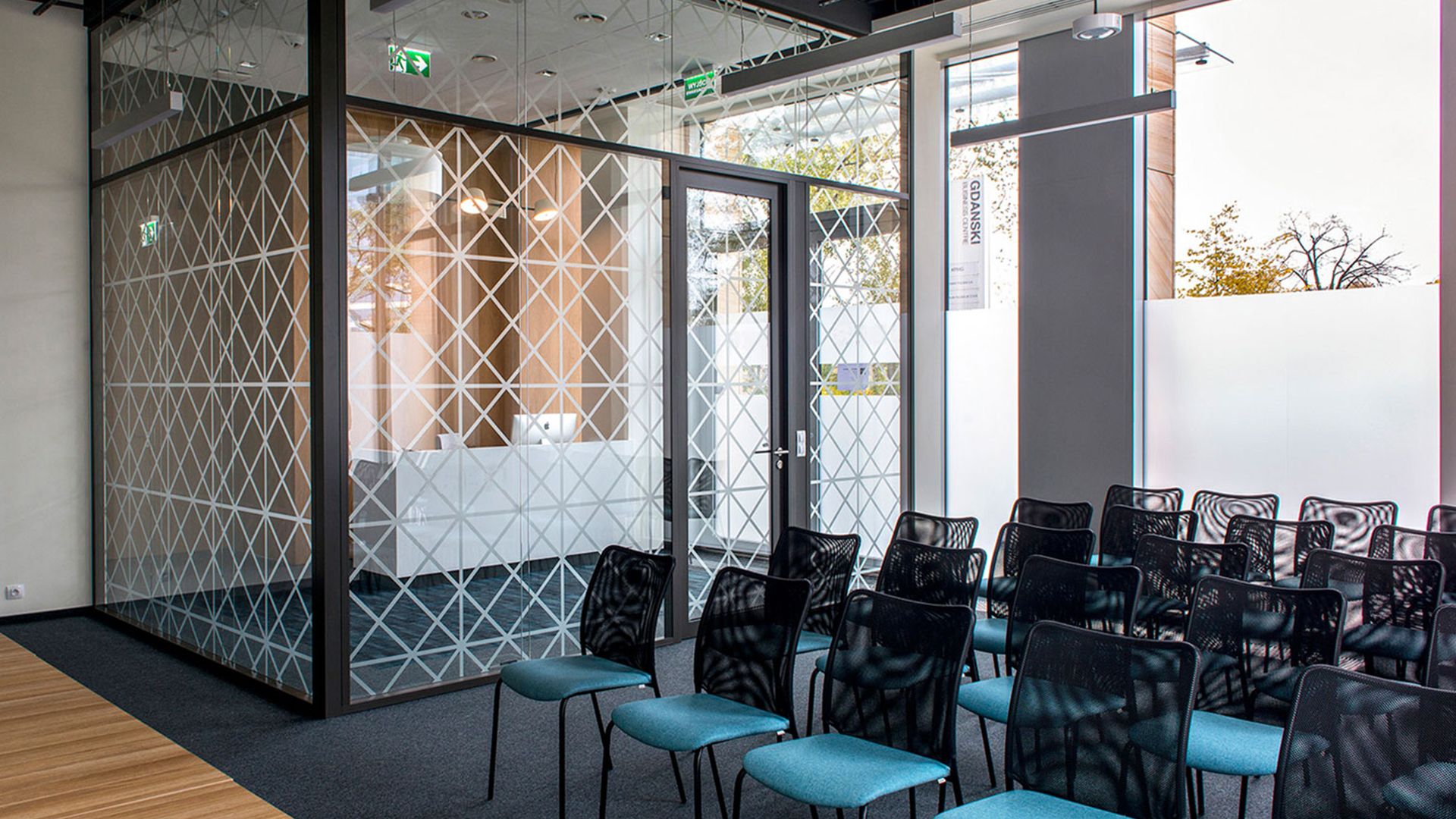 Kreativa - interior design for the Uber office in Warsaw, presentation room